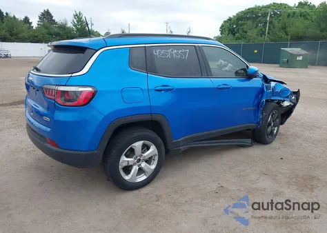 2018 Jeep Compass Latitude 4X4 из США, поврежденный, VIN 3C4NJDBB0JT400623